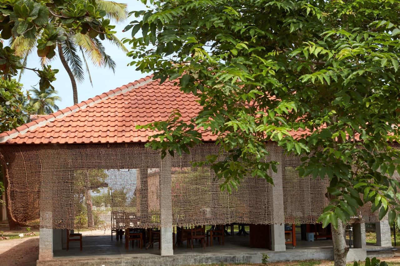 Villa Sunbird Negombo Exterior photo
