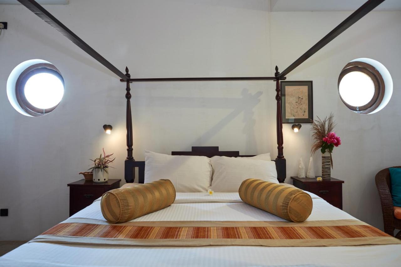 Villa Sunbird Negombo Exterior photo