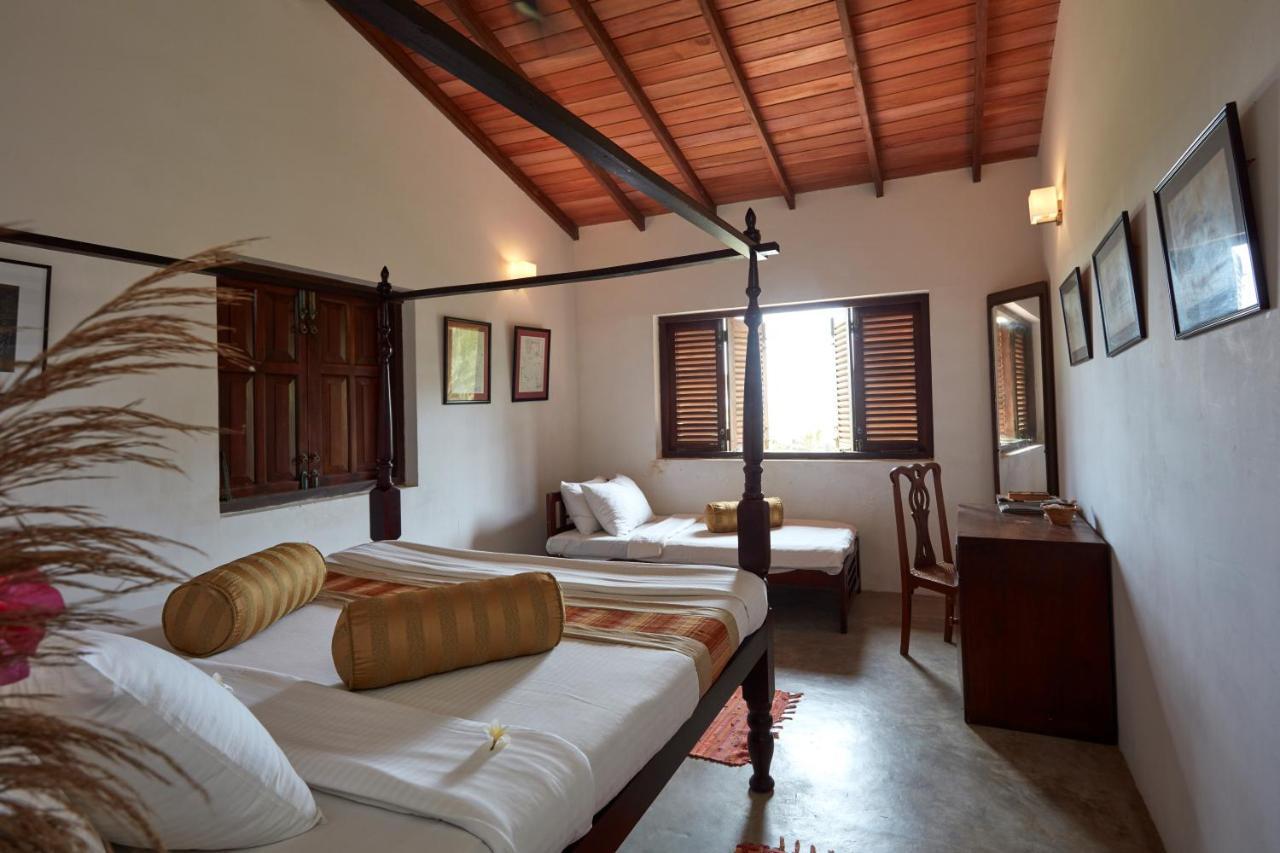 Villa Sunbird Negombo Exterior photo